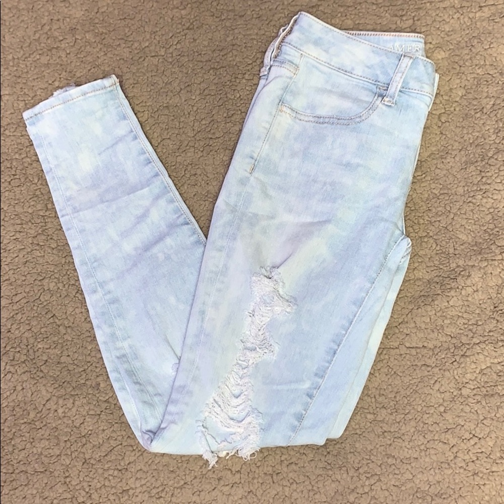 Ripped skinny jeans